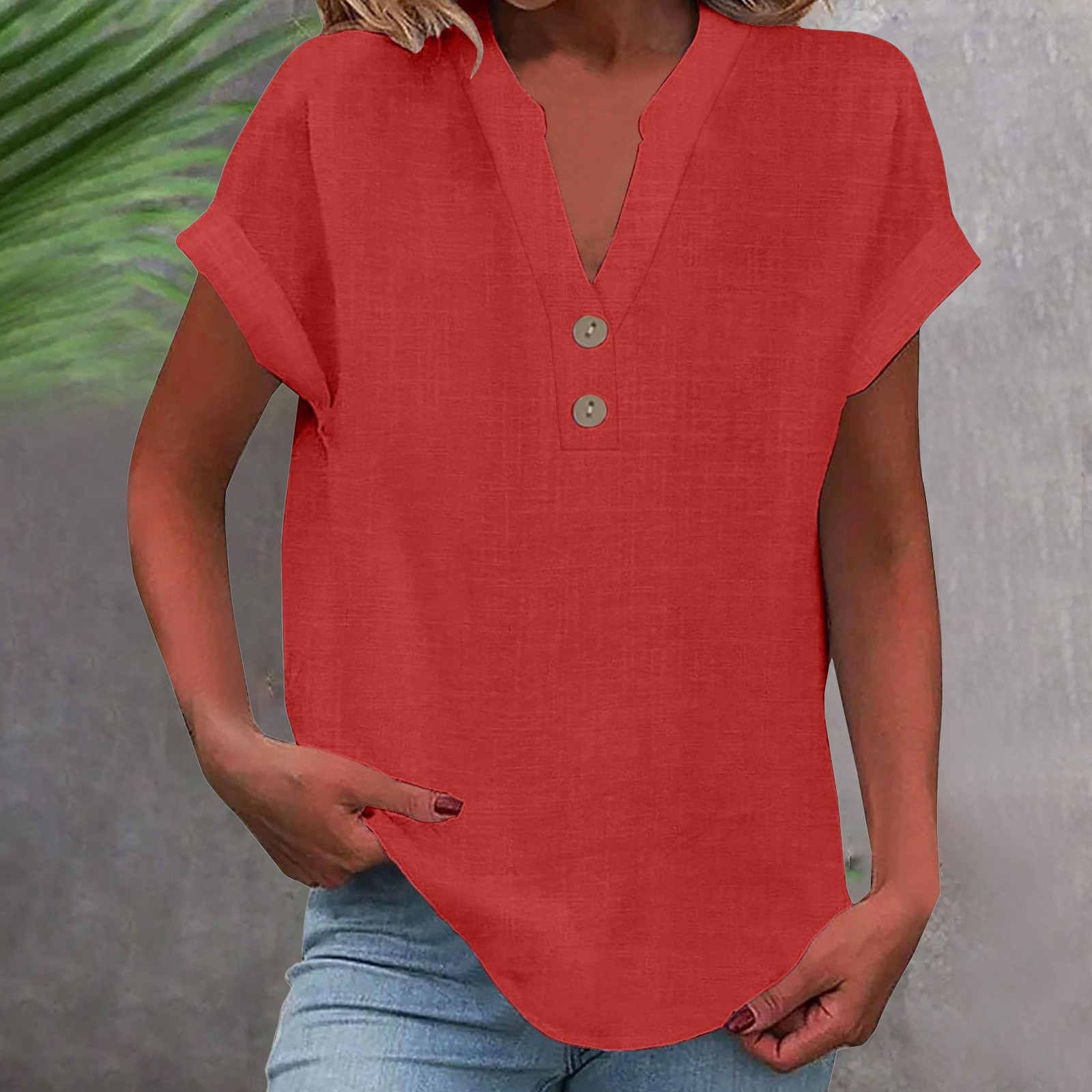 thumbnail image 2 of Camiseta sin mangas de verano holgada con cuello en V y pliegues para mujer: blusa fluida sin mangas con dobladillo curvo., 2 of 5